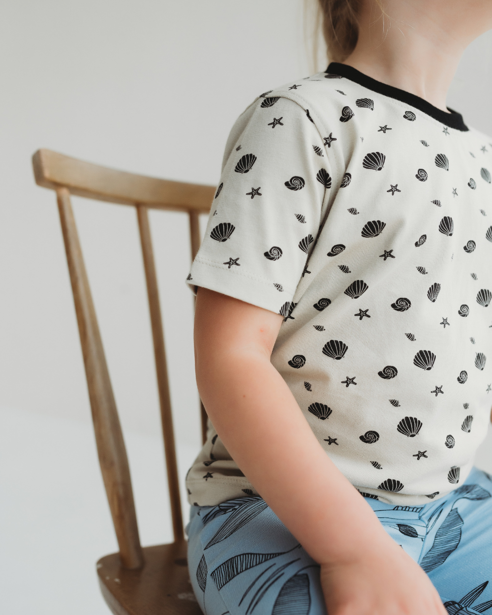 Stone Seashell Print T-Shirt