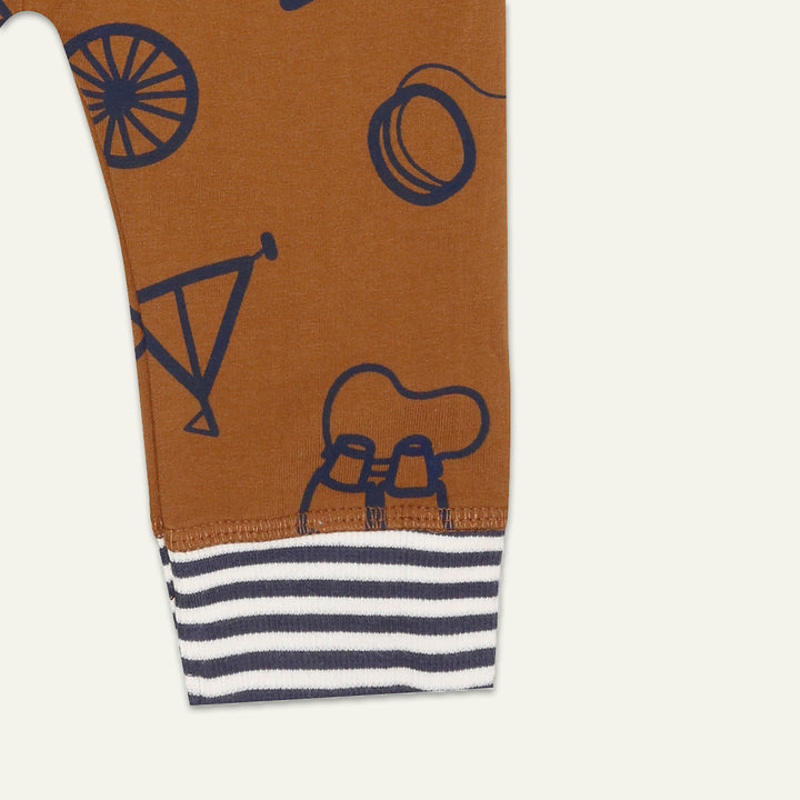 organic cotton with conversational print romper and a hood - image 4